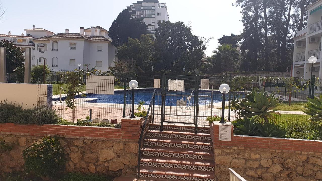 Carihuela Park Palace Studio Torremolinos Exterior photo