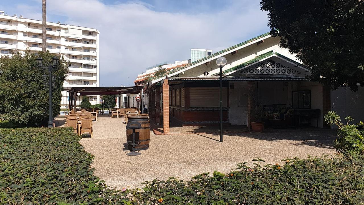 Carihuela Park Palace Studio Torremolinos Exterior photo