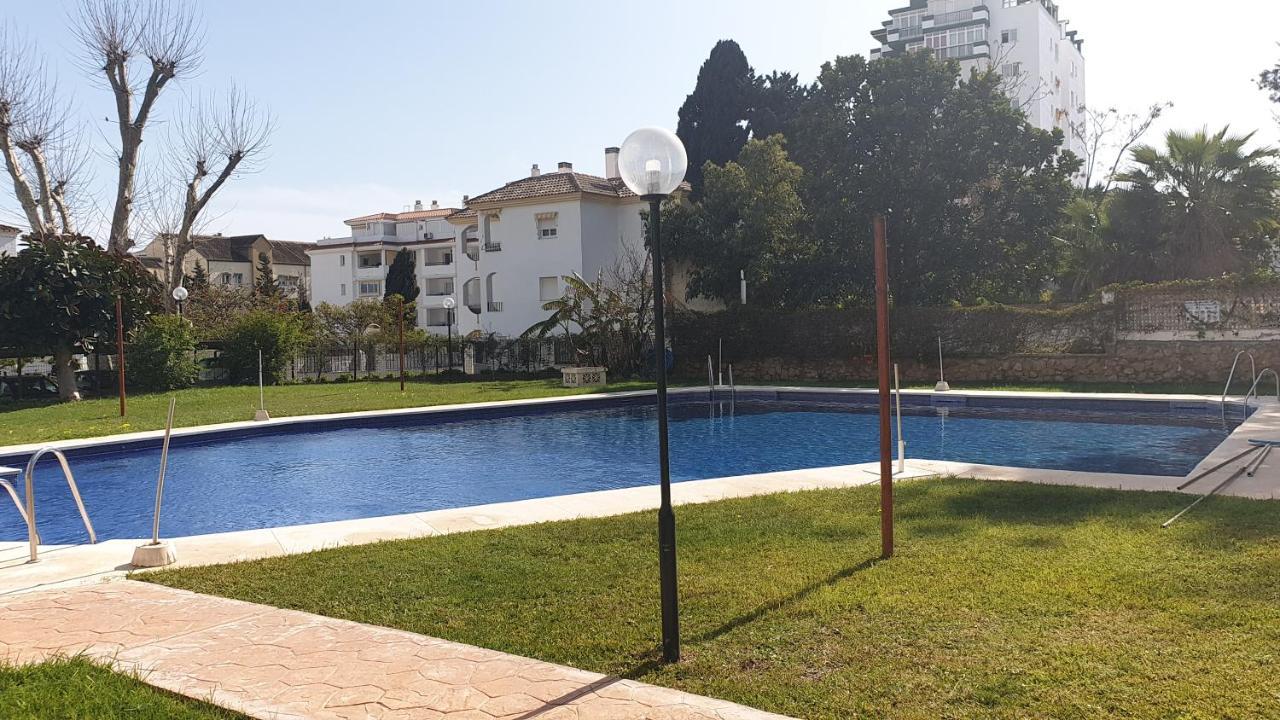 Carihuela Park Palace Studio Torremolinos Exterior photo